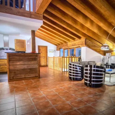Cosy Chalet With A Garden & Mountain View Pettneu am Arlberg